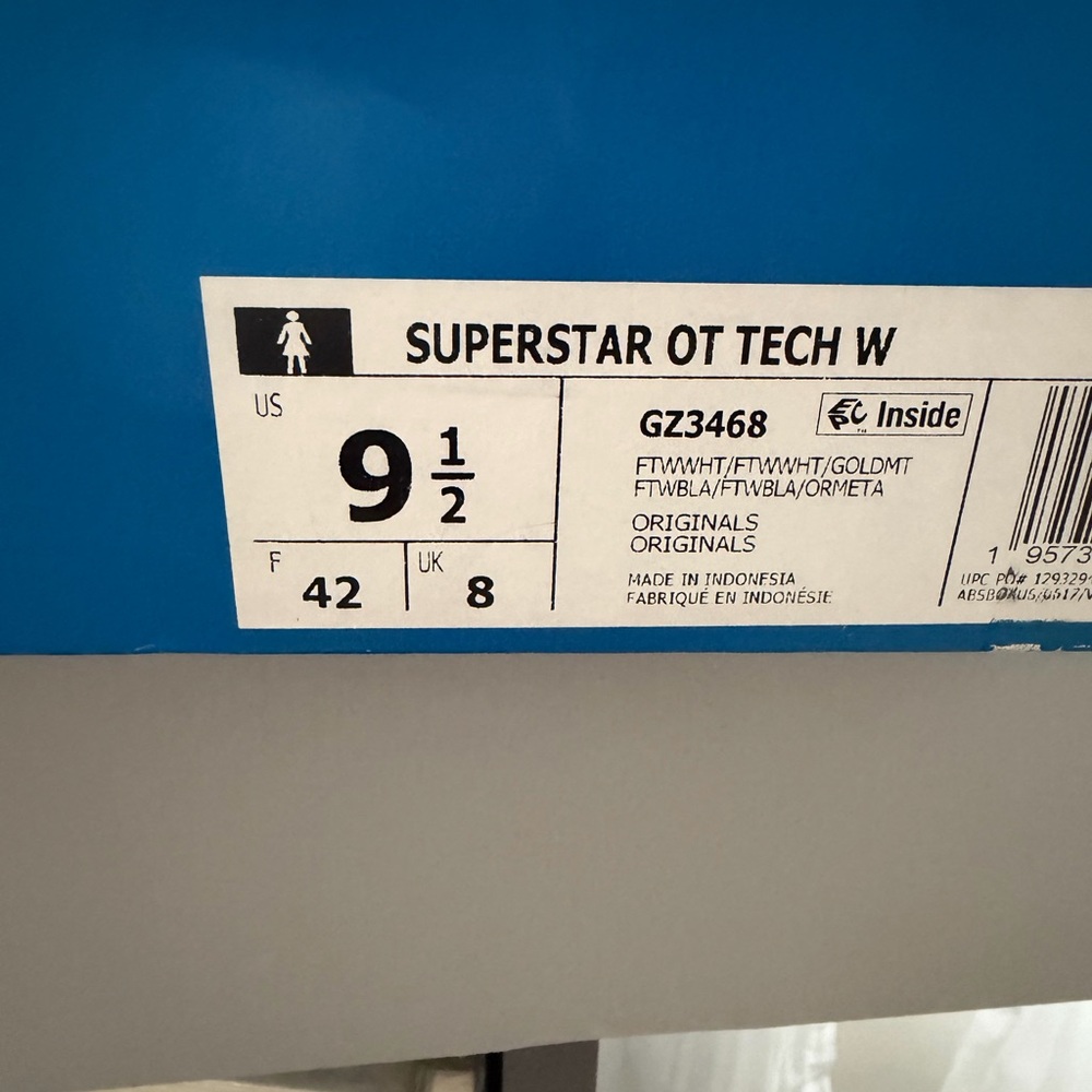 Adidas Superstar OT Tech Women’s Sneaker, size 9 1/2.